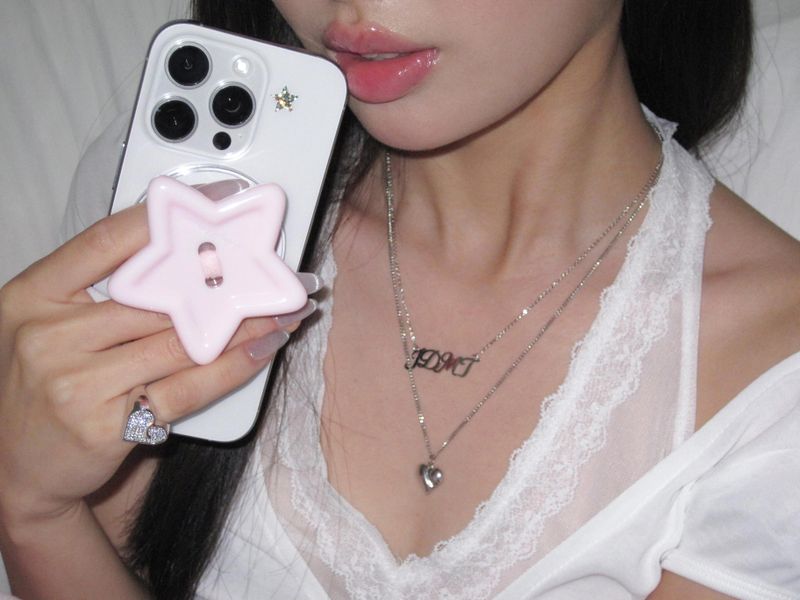 Strawberry milk candy button tok, Basic