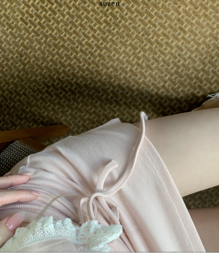Lilia Strap Low-Waist Skirt (pink)