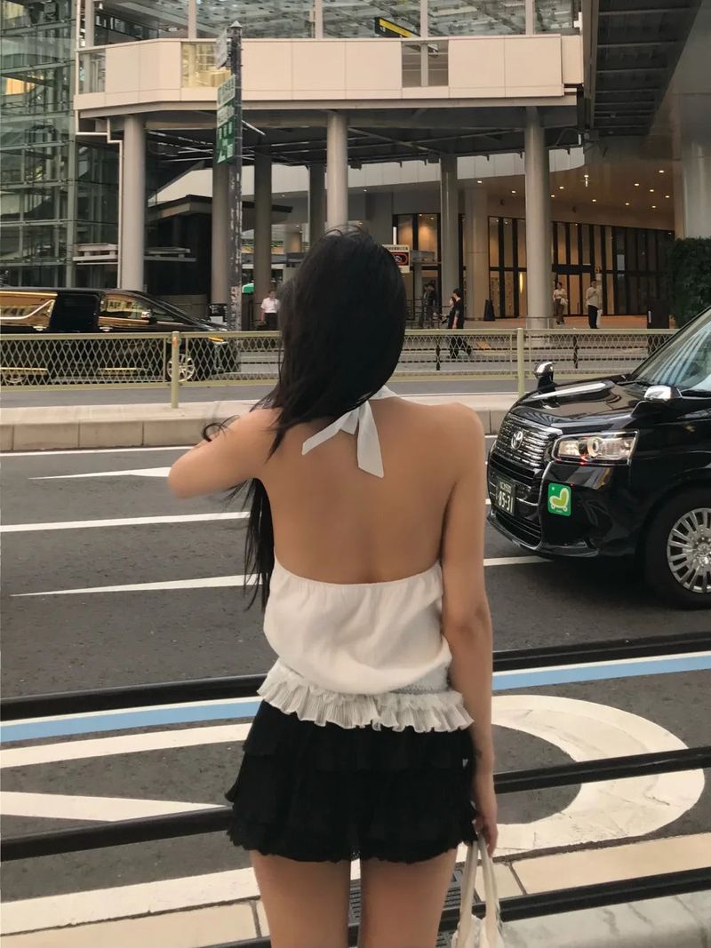 Rie Pleated Lace Tiered Mini Skirt