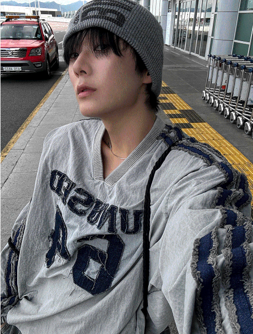 Use Pigment V-neck Anorak
