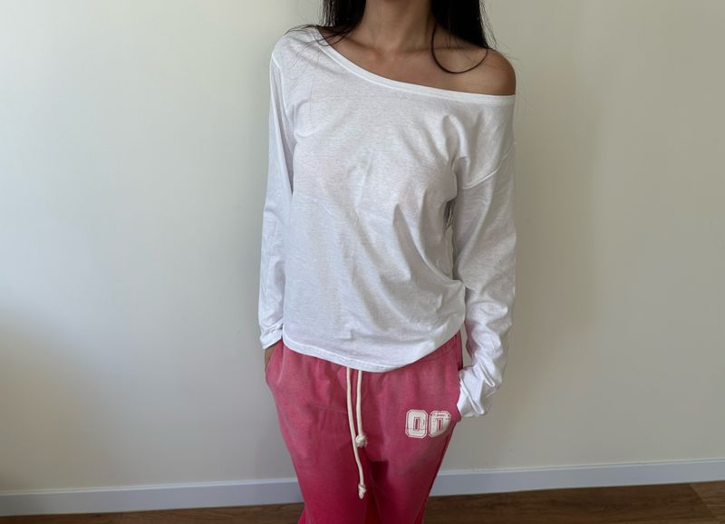 loose off shoulder tee