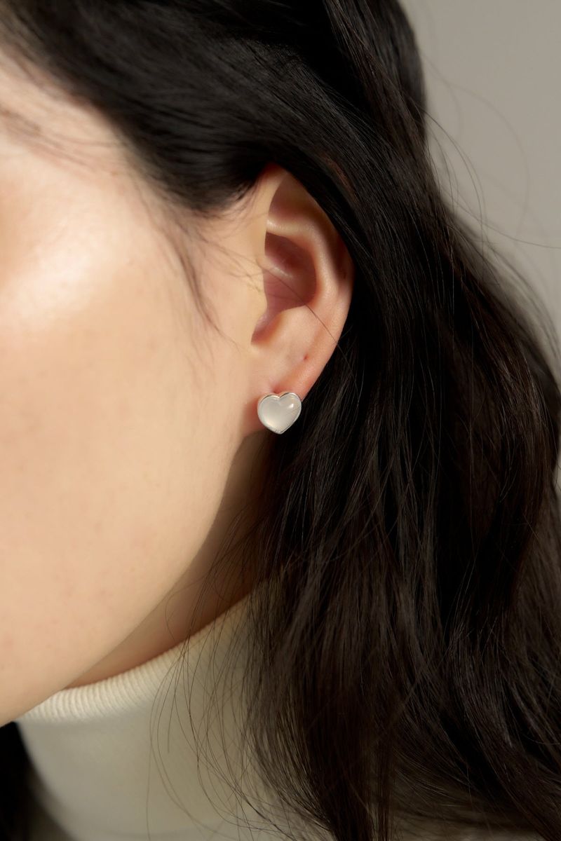 cats eye heart earring