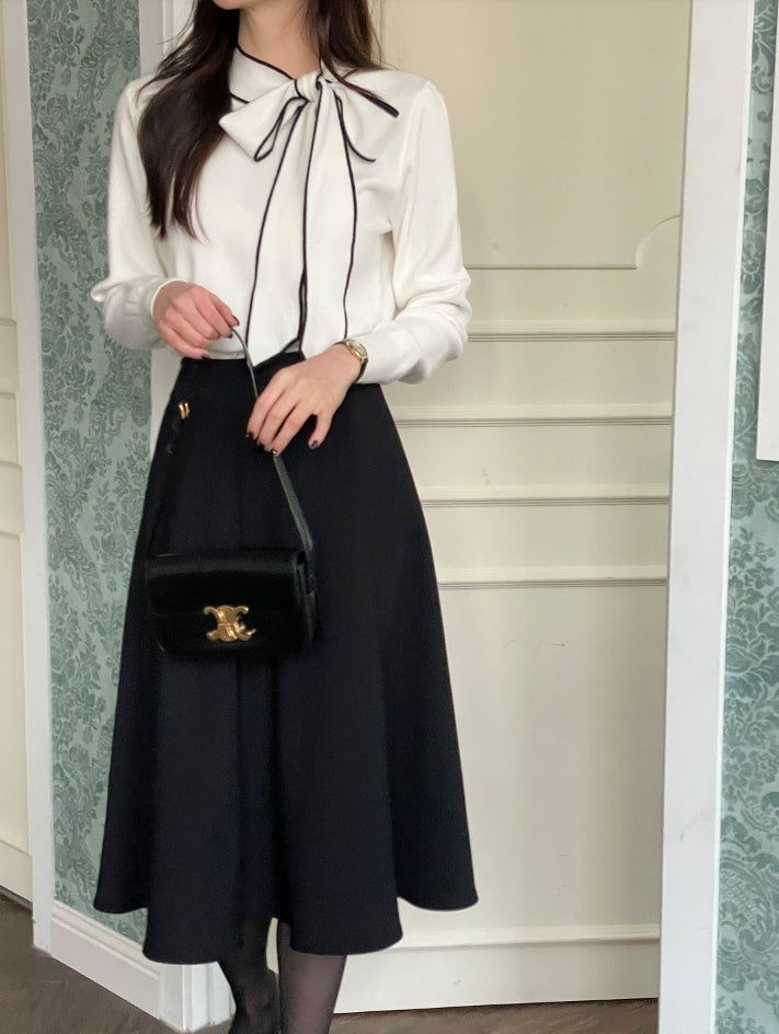 Coco Color Matching Line Tie Knit
