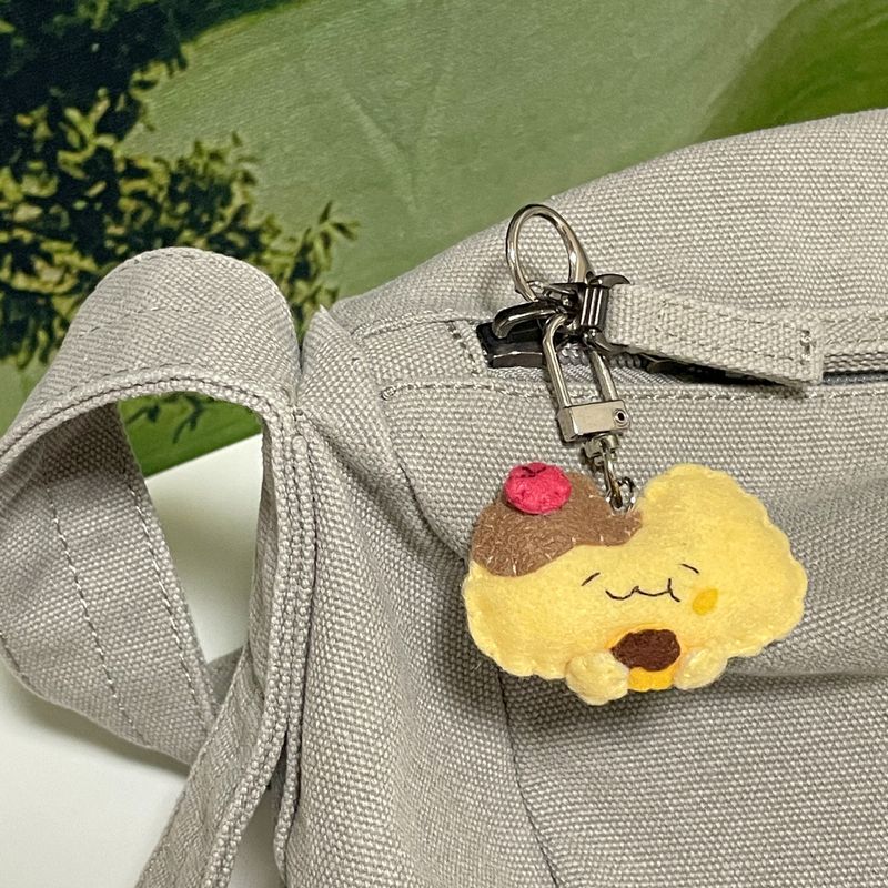 [MADE] Pudding Cat Key ring