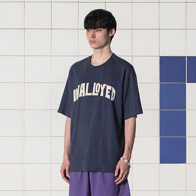 ARCH LOGO T SHIRT / NAVY