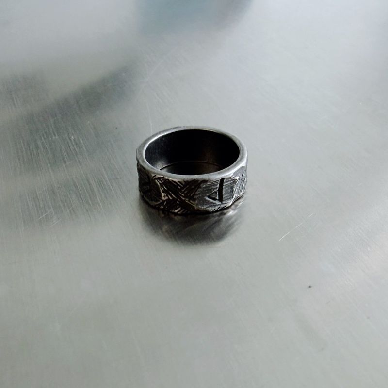 Carved Layer Wide Ring