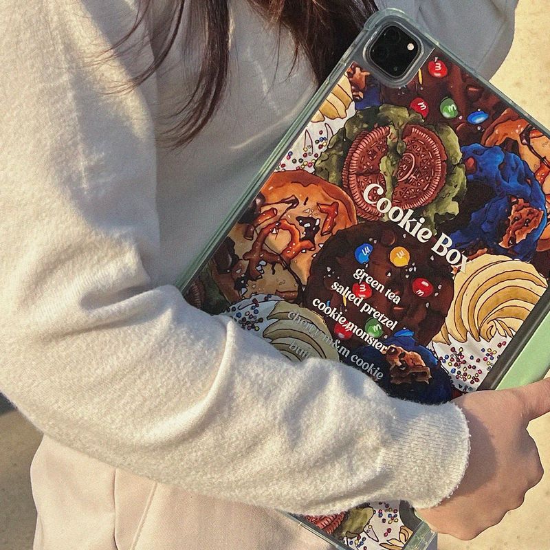BANASIL SHOP(バナシルショップ)の「アイパッドケース_クッキーボックス(スマホグッズ/小物)」