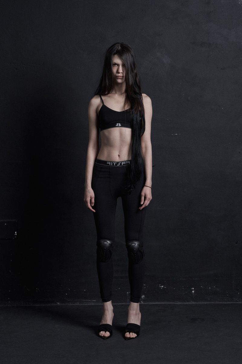 R1004（アールワンサウザンフォー）の「R1TSFR LEGGINGS BLACK（Pants）」