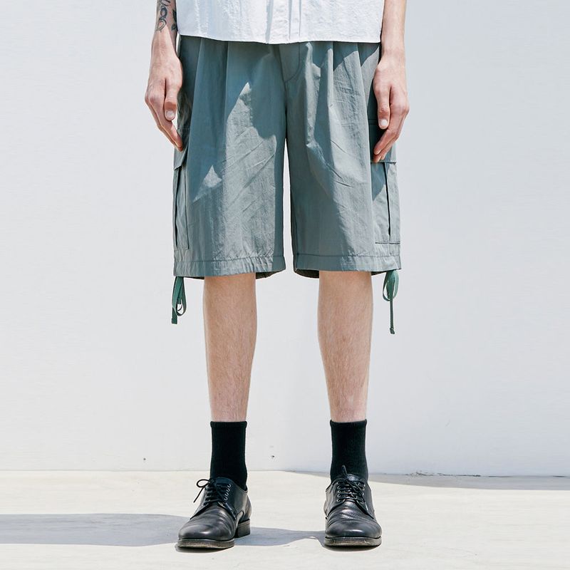 KND（ケイエンド）の「SCULPIN NYLON CARGO BANDING PANTS LIGHT KHAKI（Pants）」
