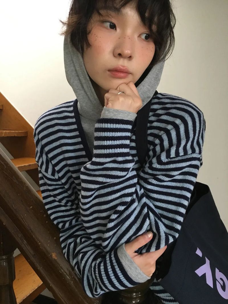 Cebu striped V-neck knit (2color)