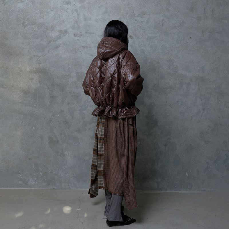 HIGH-GLOSS SCARF QUILTED JACKET