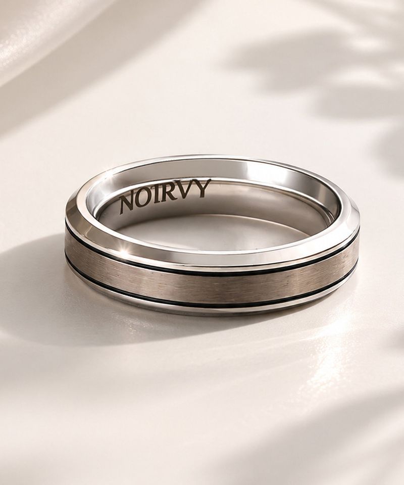 noirvy（ノイルビー）の「NR-305 Minimal Curve Line Couple Ring（Accessories）」