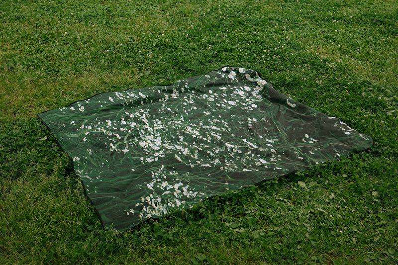 green bloom picnic mat