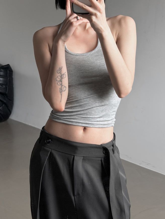 Tia Basic Halter Top