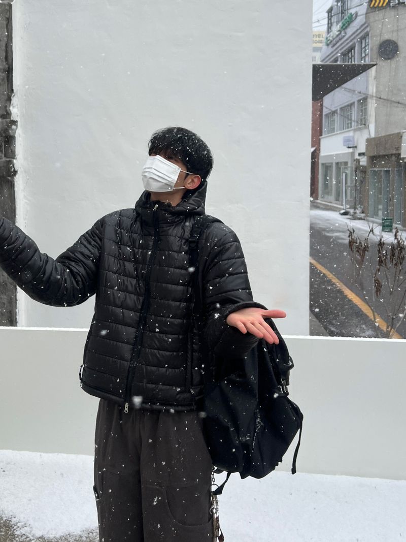 ESOO（イス）の「Compact Lightweight Hooded Padding (2 Colors)（Jackets/Outerwear）」