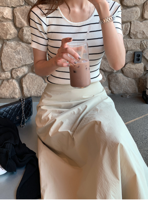 Loop Slim Striped Short Sleeve Knit / 1 colors