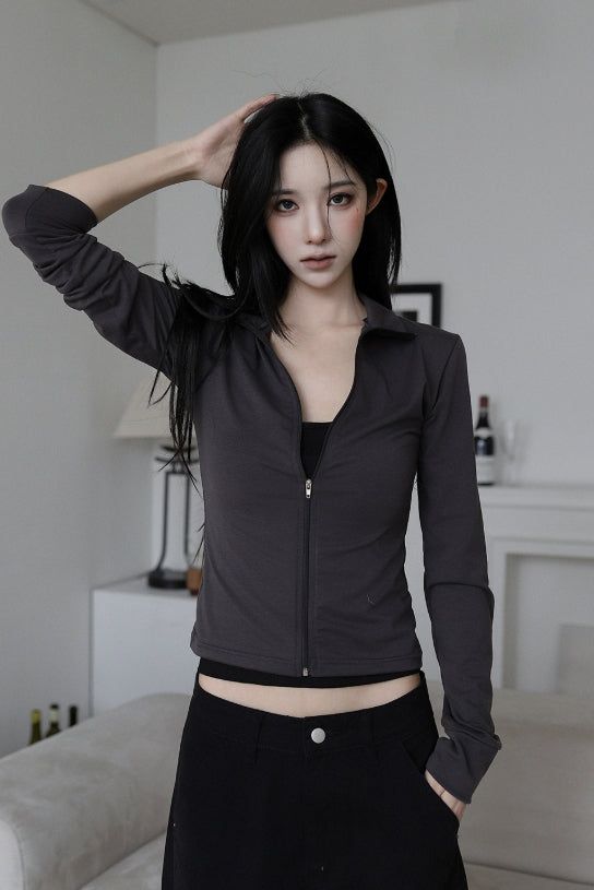 EEUN（イウン）の「Beni Zip-up Long Sleeve Top（Tops）」