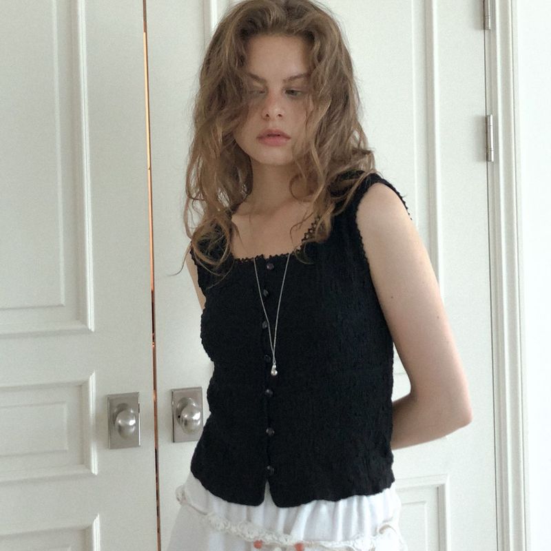 Fors sleeveless blouse (black)