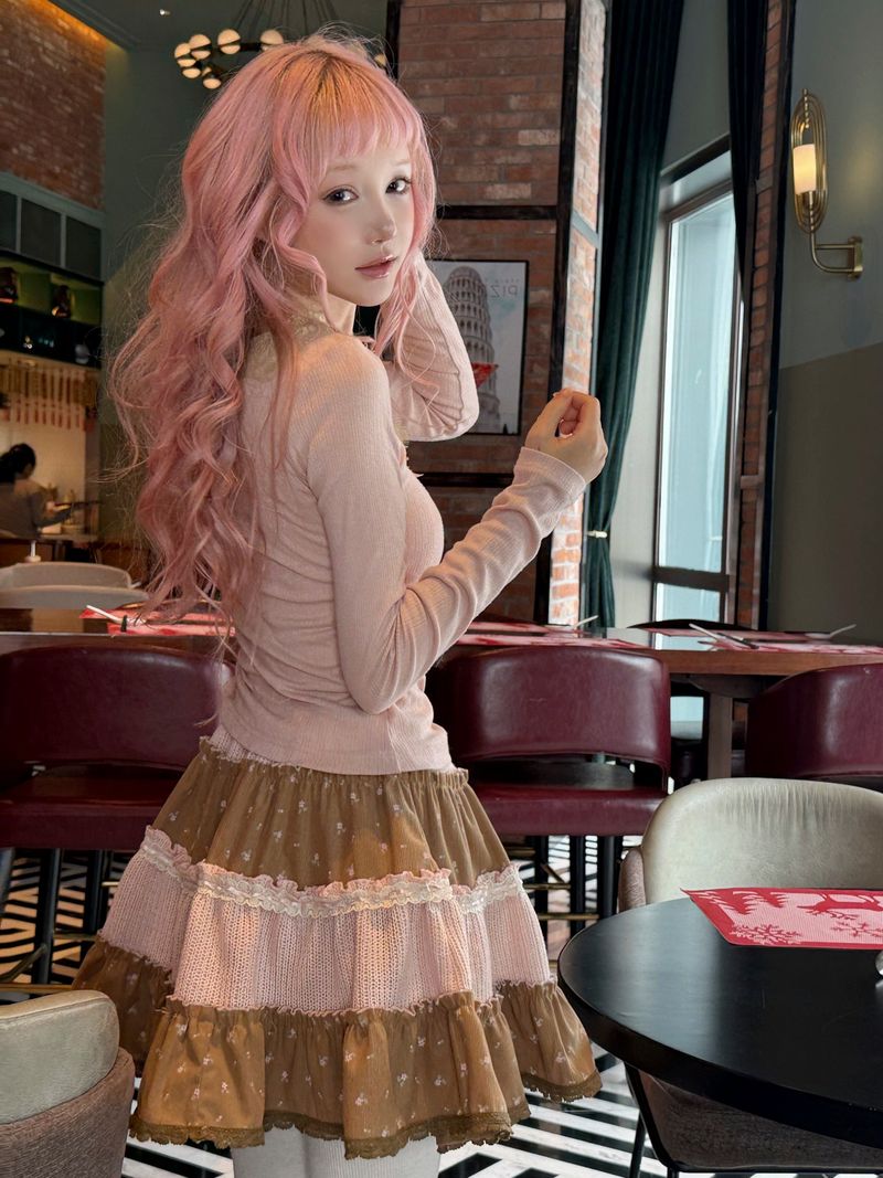 rose island（ローズアイランド）の「ROSE ISLAND ストロベリーココア フォレストスタイル コーデュロイ パネルスカート（スカート）」
