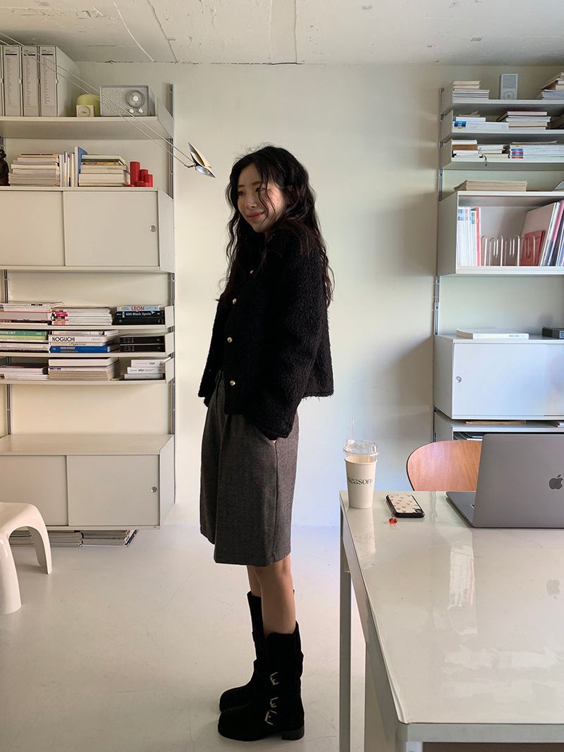 [MADE] Fidic Wool Herringbone Bermuda Pants