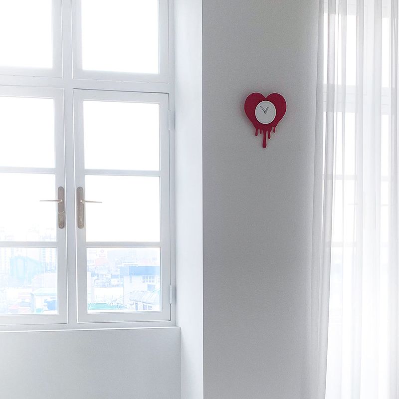 MY BLOODY ROMANCE Silent Wall Clock - Red