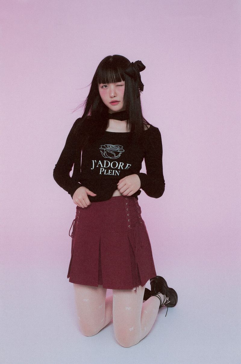 Teddy’s Love（テディスラブ）の「J'adore Plein スカーフTシャツ (ブラック)（トップス）」