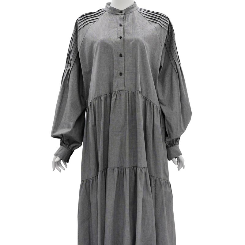 Volume tiered one piece