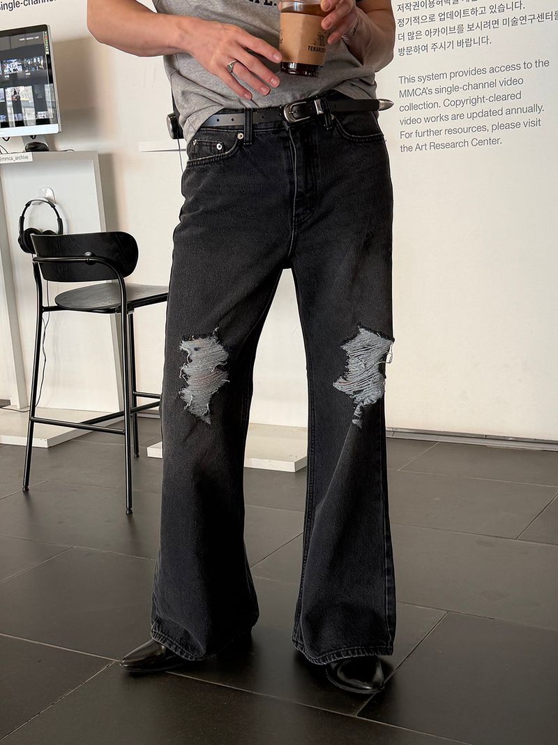LAURANT(ロラン)の「Destroyed flare denim pants(Black)(Pants)」