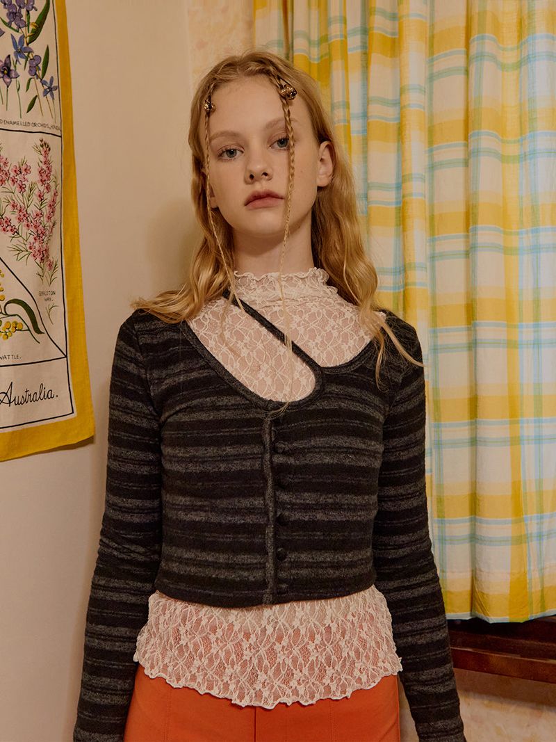 FABERFINGER(フェーバーフィンガー)の「Cross Line Crop Knit (Black)(Tops)」