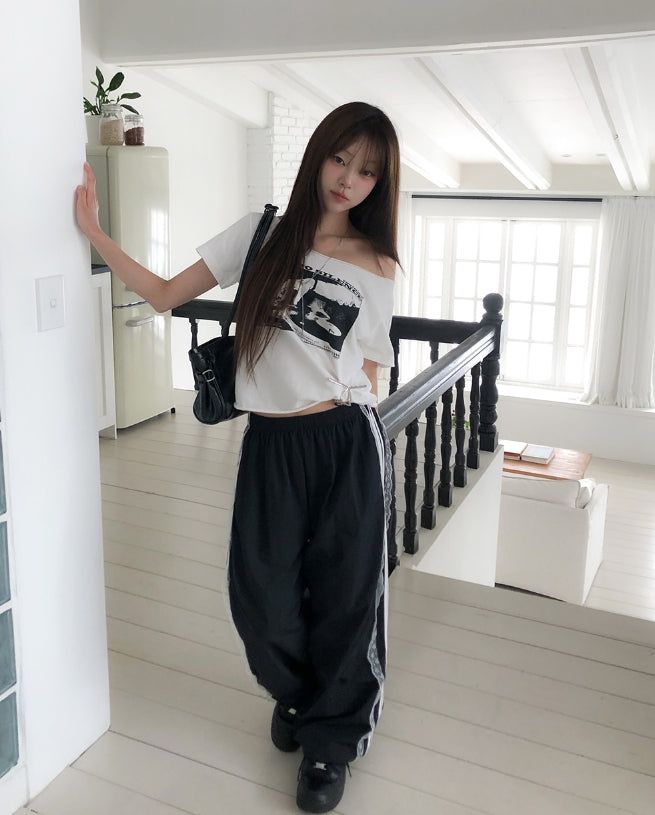 Ruffy Lace Track Nylon Pants