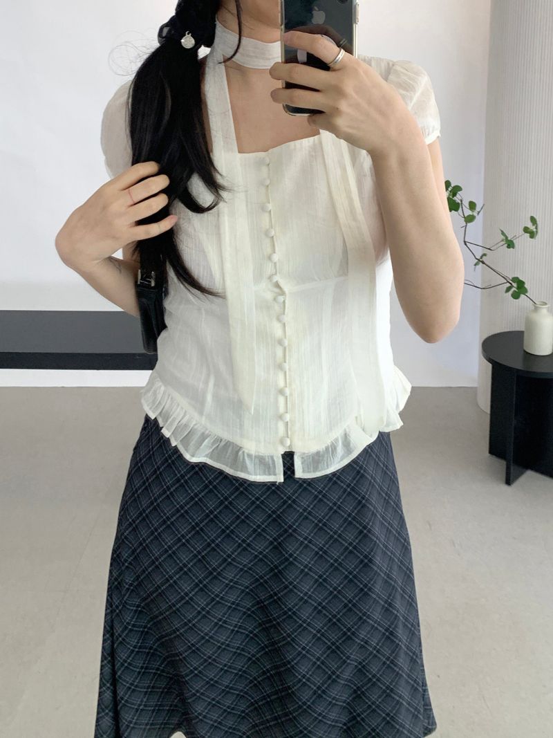 Rivenne Tie Short Sleeve Blouse