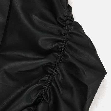 Track shirring leather hooded jacket
