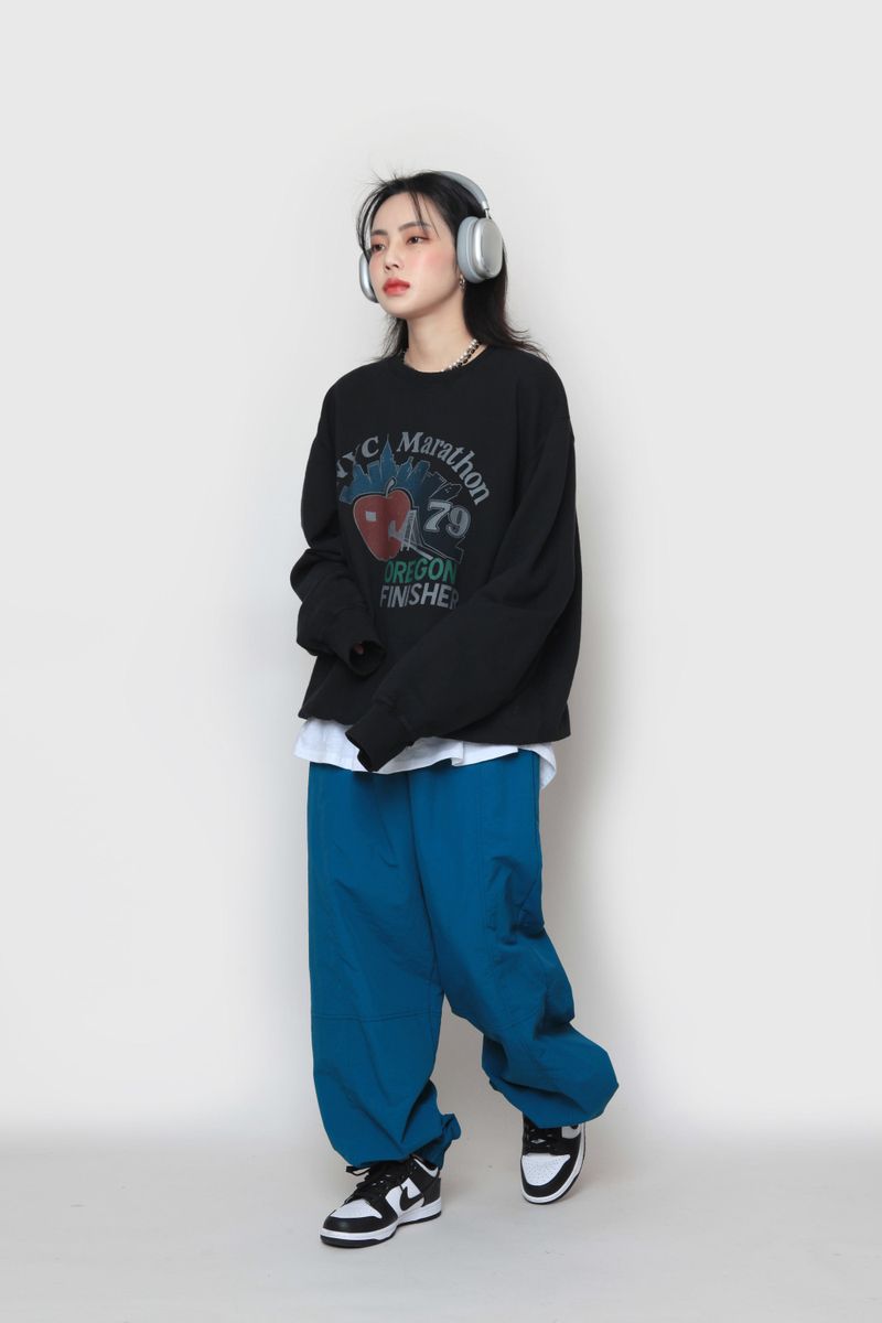 NYC Apple sweatshirt