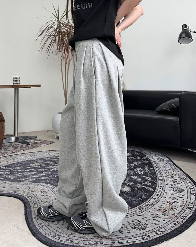 Reden Double Pintuck Sweatpants