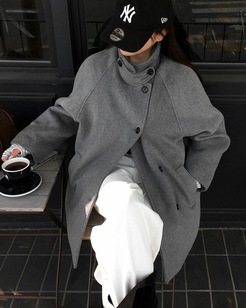 [ORIGINAL] HOLES HIGH NECK MEDIUM COAT