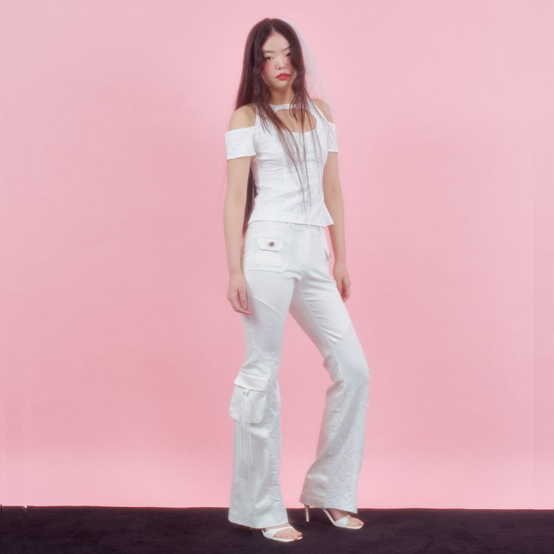 ROSE PATCH BOOT-CUT PANTS [IVORY]