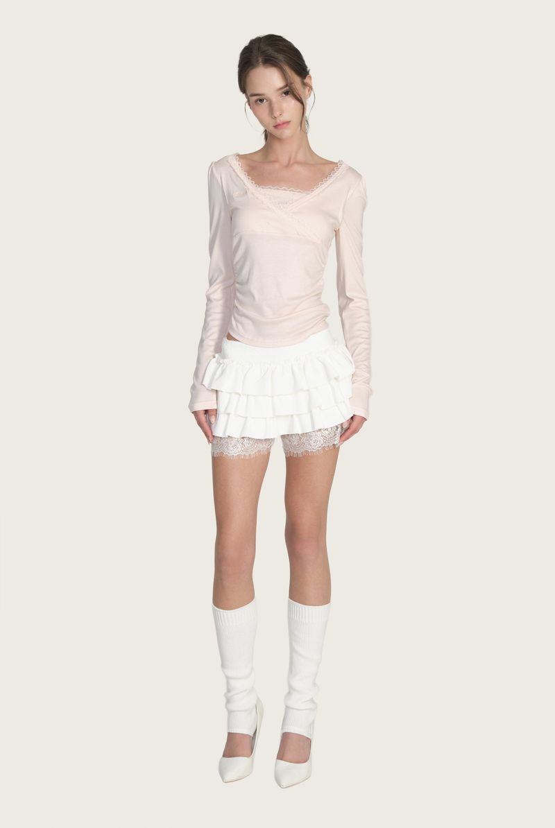 Kleesier（クリーシーア）の「Vivienne Ballet Lace Top, Pink（Tops）」
