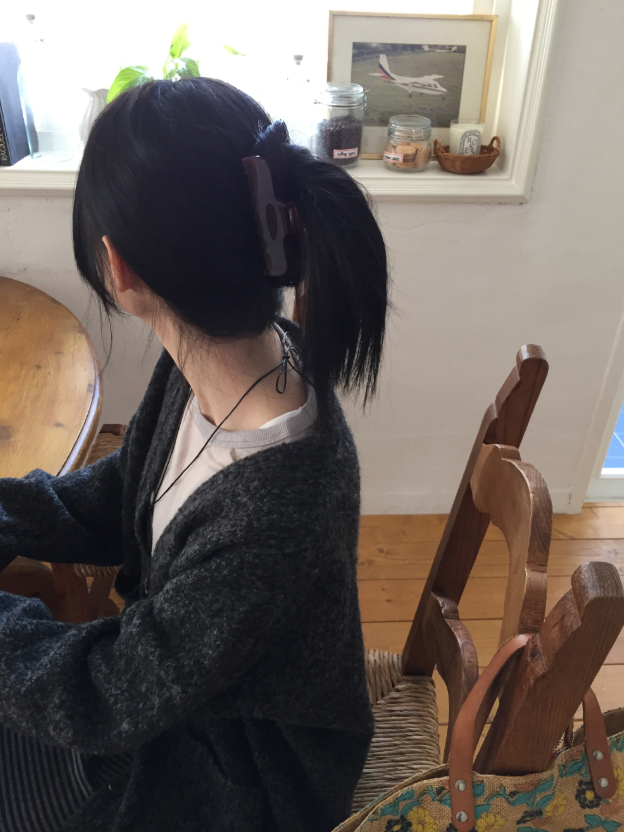 howu（ハウユ）の「キャスティンスクエアヘアピンセット（2c）（ヘアアクセサリー）」