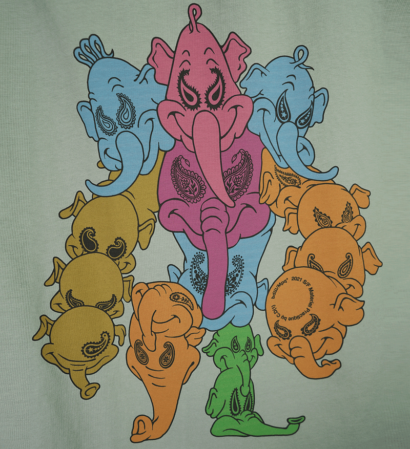 オーバーフィットTシャツ