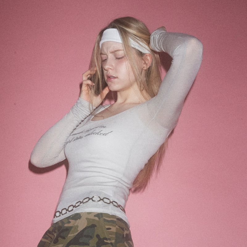 SOFT GLOW MODE TEE - GRAY