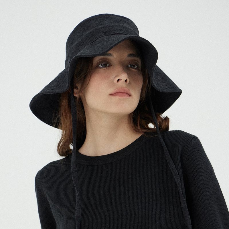 VA Curved Stud Big Visor Bucket Hat / Black