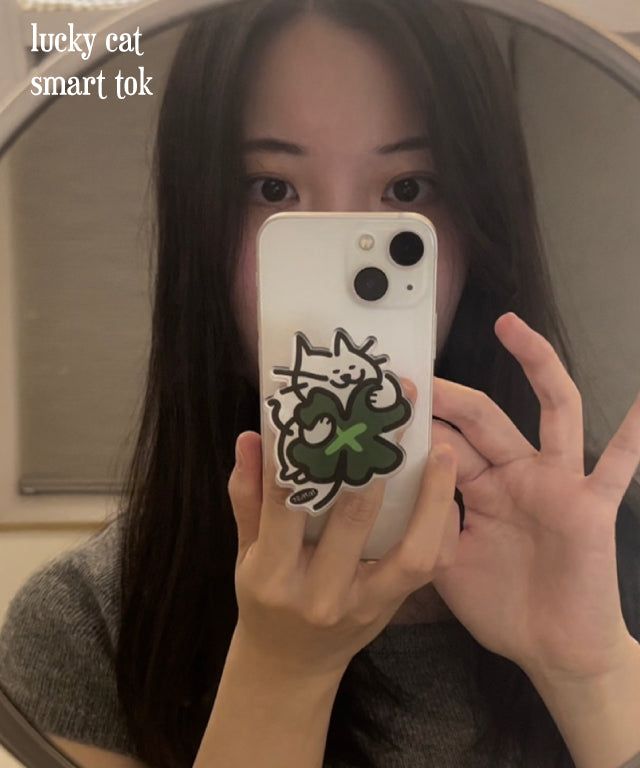 murmursroom（マーマーズルーム）の「ラッキーキャットスマホグリップ (ベーシックスマホグリップ)（スマホグッズ/小物）」