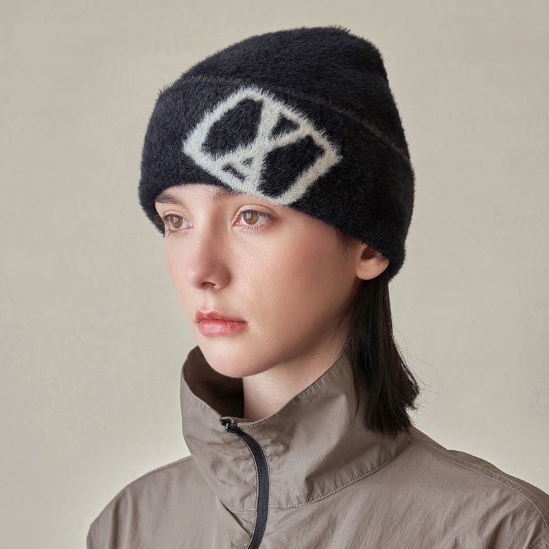 VARZAR（バザール）の「VA Square Jacquard Angora Beanie / Black（Hats）」