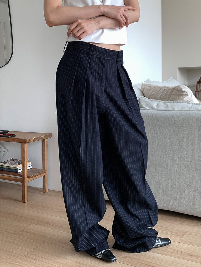 PAPERMOON PIN STRIPE PLEATE TROUSER