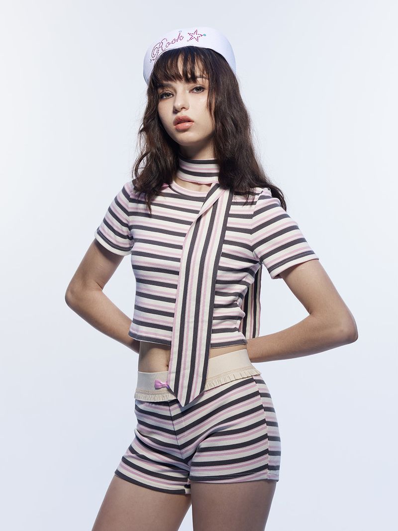 Emoha(エモハ)の「Emoha y2K Pink striped basic all-match T-shirt(Tops)」