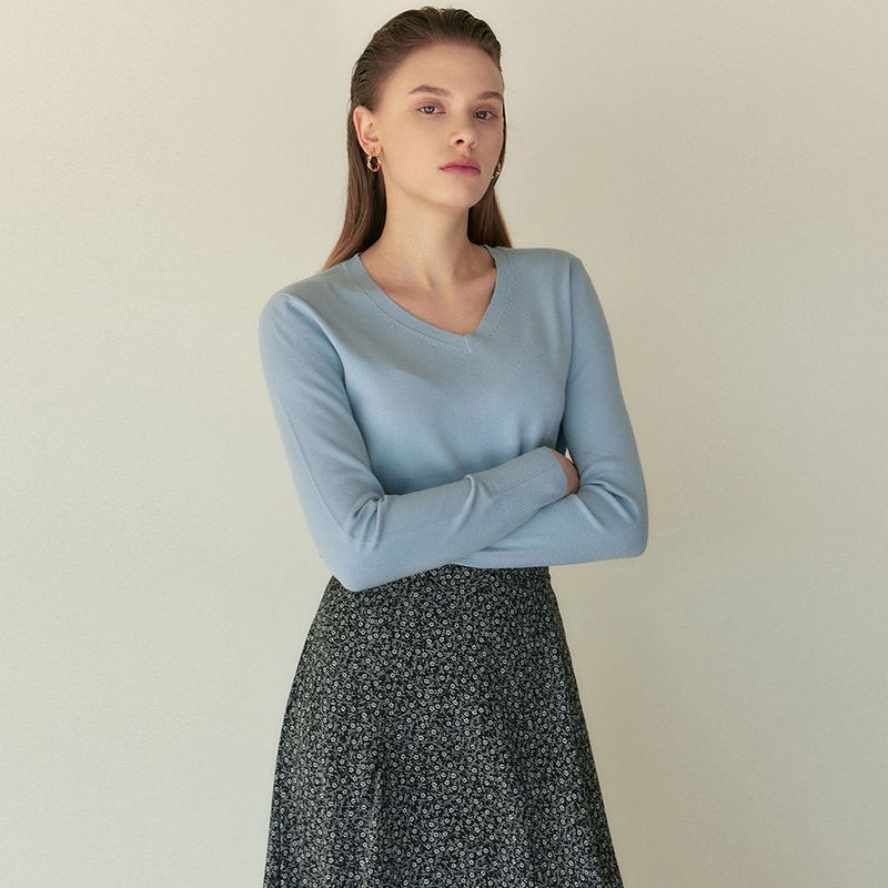 NICK&NICOLE(ニック&ニコール)の「SOFT V NECK KNIT_SKY BLUE(Tops)」