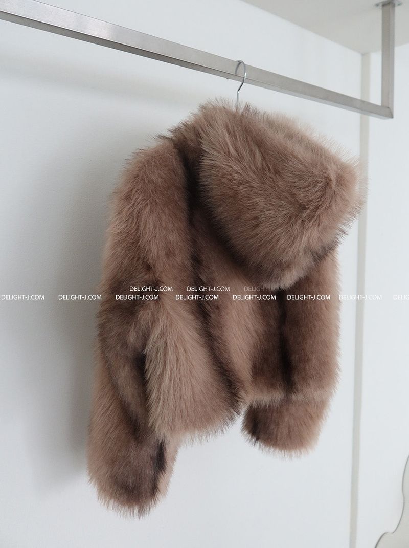 Like Hood Zip-Up Fur Jacket