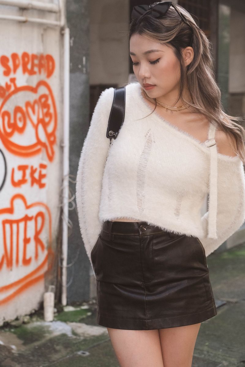 Single shoulder Mo Mo Sweater