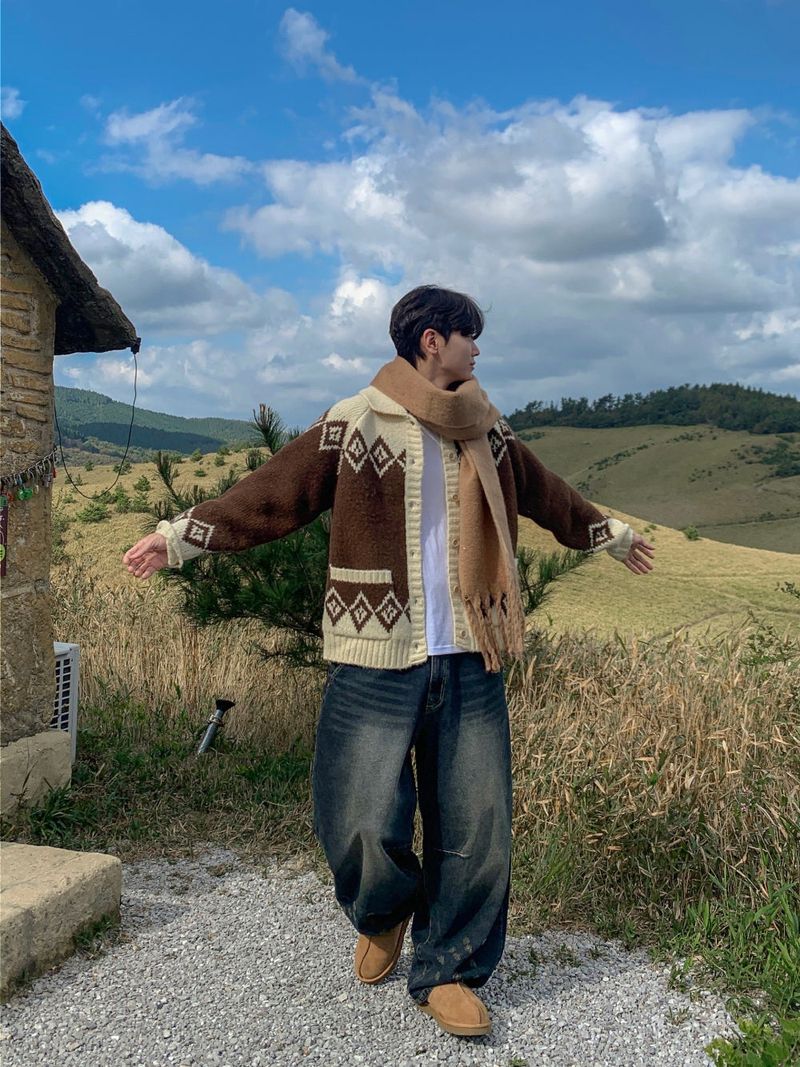 Tassel Bear Cozy Muffler