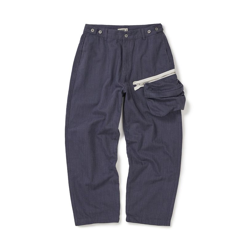 karactor（カラクター）の「トラッパーポーチパンツ / バイオレット（パンツ）」